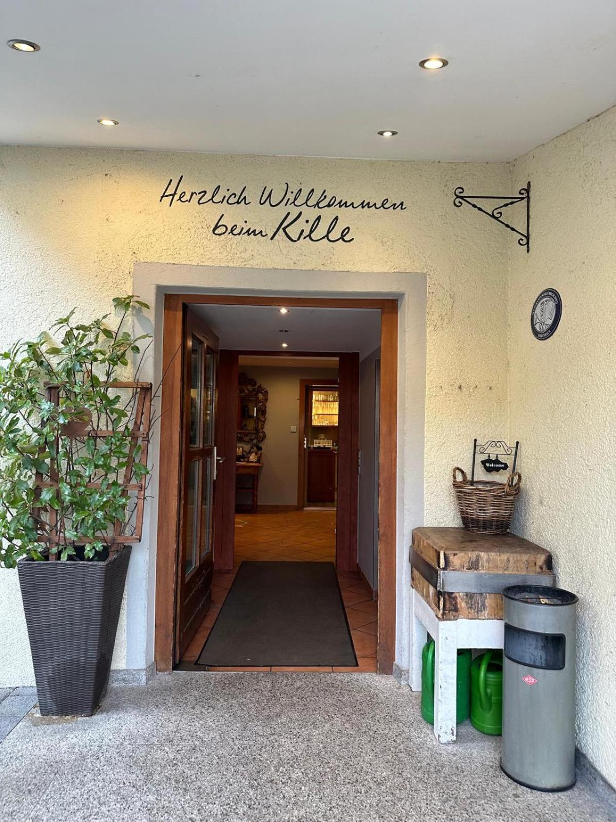 Gasthaus - Hotel Neue Post Meitingen Exteriör bild